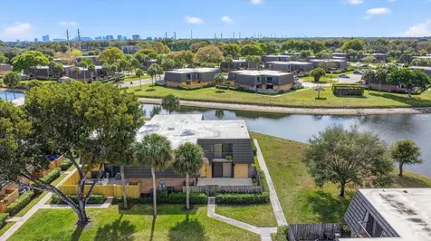 4210 42nd Way West Palm Beach FL 33407