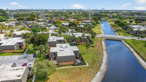 4210 42nd Way West Palm Beach FL 33407