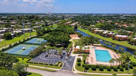 4210 42nd Way West Palm Beach FL 33407