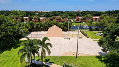 4210 42nd Way West Palm Beach FL 33407