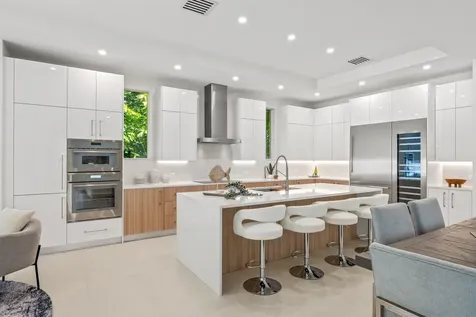 417 Lake Drive Delray Beach FL 33444