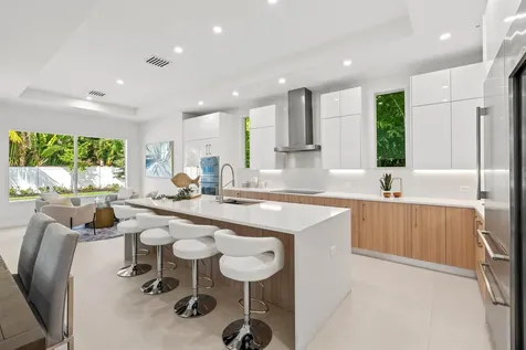 417 Lake Drive Delray Beach FL 33444