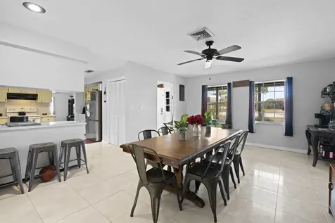 2118 Se Morningside Boulevard Port Saint Lucie FL 34952