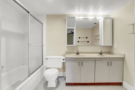 2102 Lucaya Bend Coconut Creek FL 33066