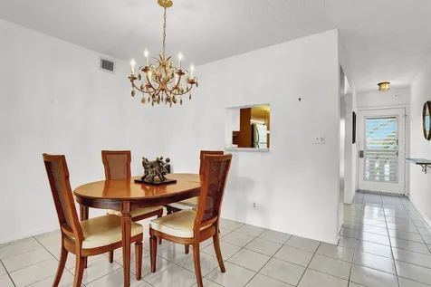 2102 Lucaya Bend Coconut Creek FL 33066