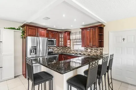 4850 Nw 4th Street Delray Beach FL 33445