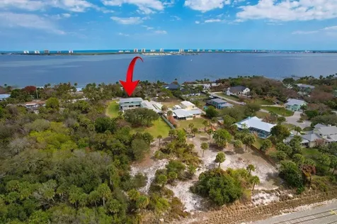 3712 E Mockingbird Hill Jensen Beach FL 34957