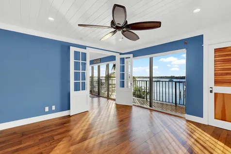 624 Sw Saint Lucie Crescent Stuart FL 34994