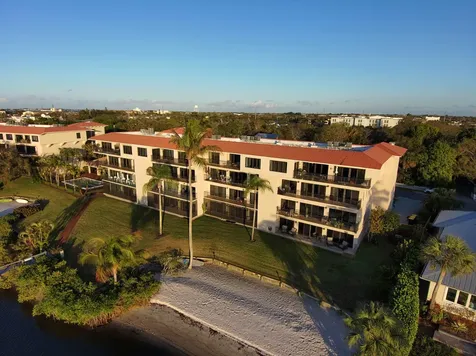 624 Sw Saint Lucie Crescent Stuart FL 34994