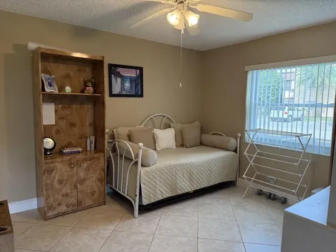 147 Burgundy D Delray Beach FL 33484