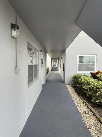 147 Burgundy D Delray Beach FL 33484