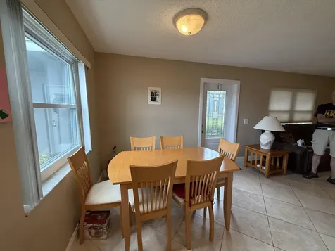 147 Burgundy D Delray Beach FL 33484