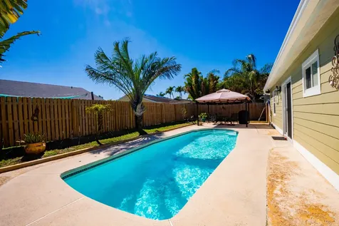 7791 Blairwood Circle Lake Worth FL 33467