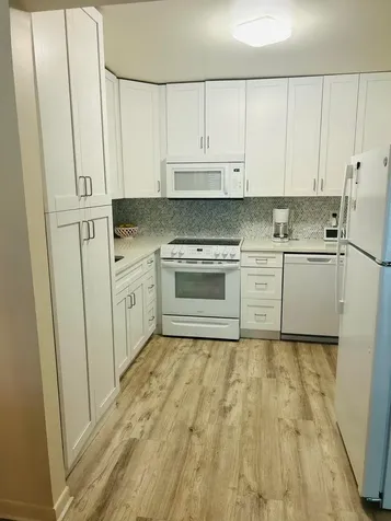 50 Plymouth F West Palm Beach FL 33417