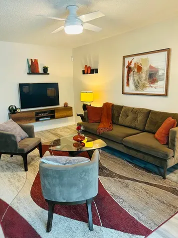 50 Plymouth F West Palm Beach FL 33417