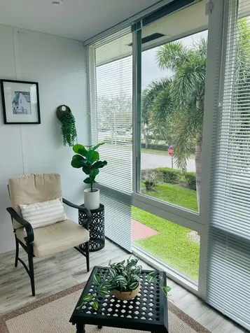 50 Plymouth F West Palm Beach FL 33417