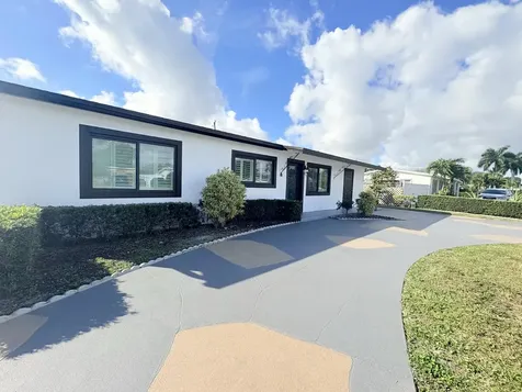 2890 Marbill Road West Palm Beach FL 33406