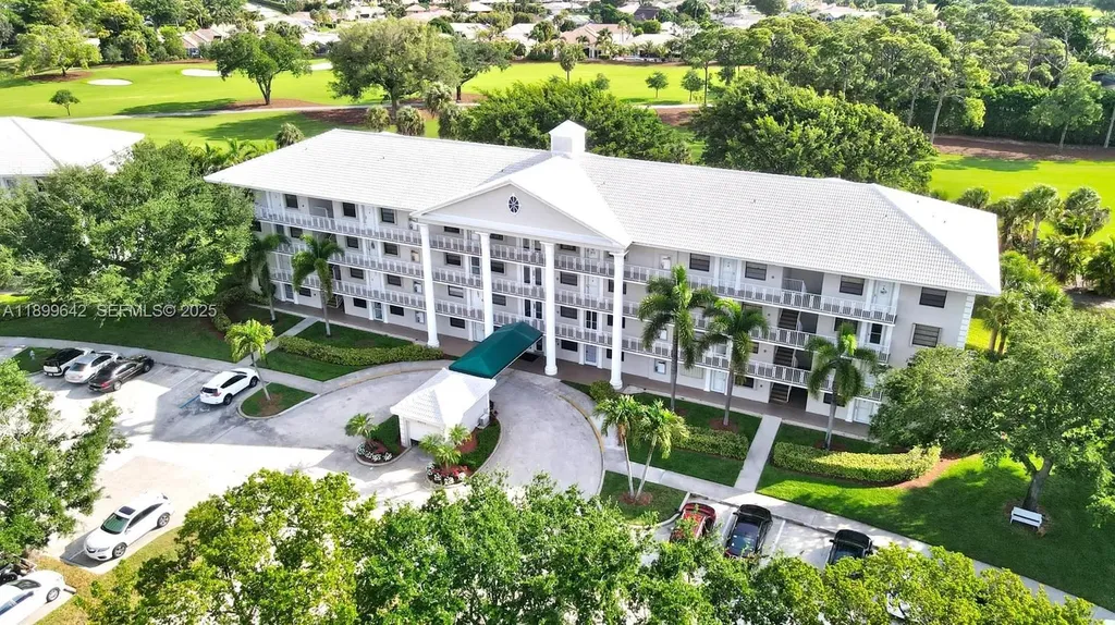 6073 Balboa Circle Boca Raton FL 33433