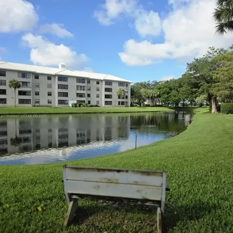 6073 Balboa Circle Boca Raton FL 33433