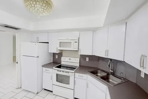 1739 Embassy Drive West Palm Beach FL 33401