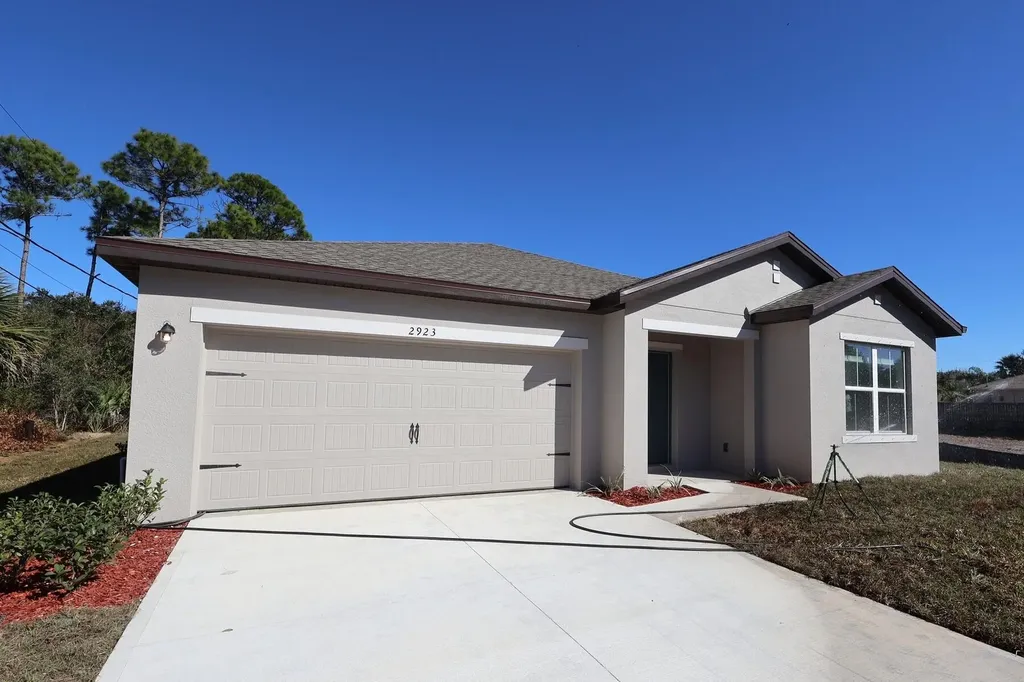 2923 Triangle Road Palm Bay FL 32909
