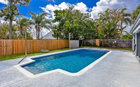 5666 Se Matousek Street Stuart FL 34997