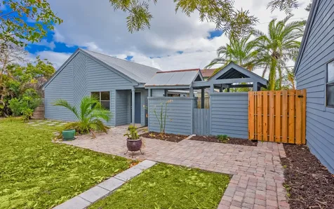 5666 Se Matousek Street Stuart FL 34997