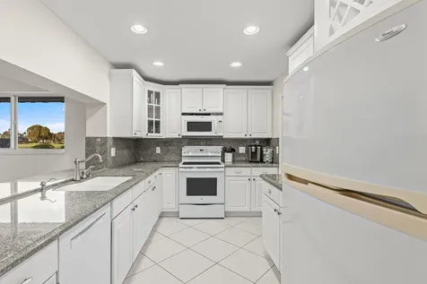 383 Villa Drive Atlantis FL 33462