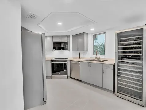 120 SE 5th Avenue Boca Raton FL 33432