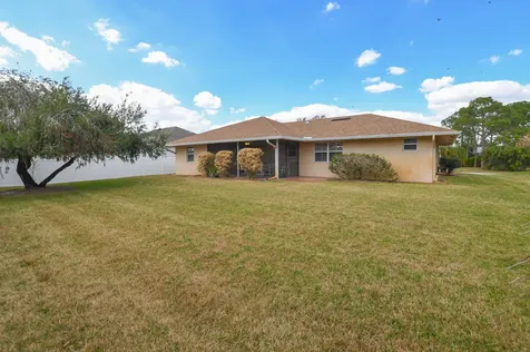 226 Sw Nativity Terrace Port Saint Lucie FL 34984