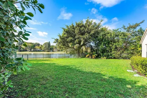 9430 Lago Drive Boynton Beach FL 33472
