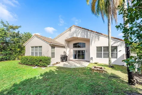 9430 Lago Drive Boynton Beach FL 33472