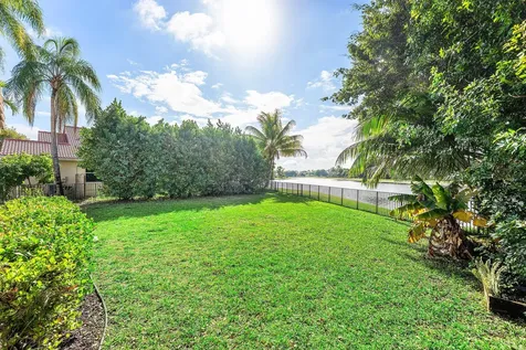 9430 Lago Drive Boynton Beach FL 33472