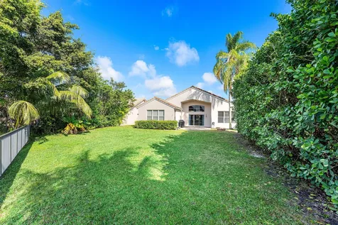 9430 Lago Drive Boynton Beach FL 33472