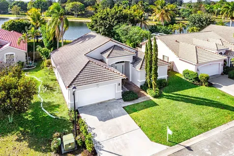 9430 Lago Drive Boynton Beach FL 33472