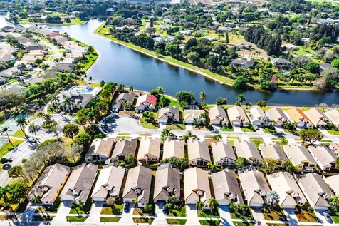 9430 Lago Drive Boynton Beach FL 33472