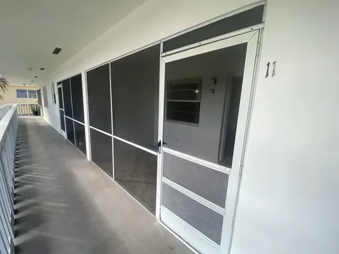 705 Ne 2nd Street Hallandale Beach FL 33009