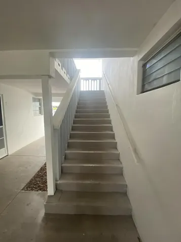 705 Ne 2nd Street Hallandale Beach FL 33009
