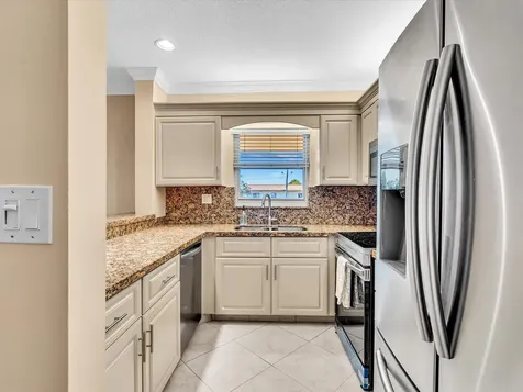 333 SE 20th Avenue Deerfield Beach FL 33441