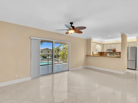 333 SE 20th Avenue Deerfield Beach FL 33441