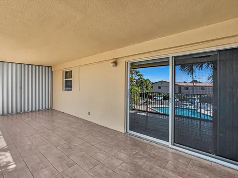 333 SE 20th Avenue Deerfield Beach FL 33441