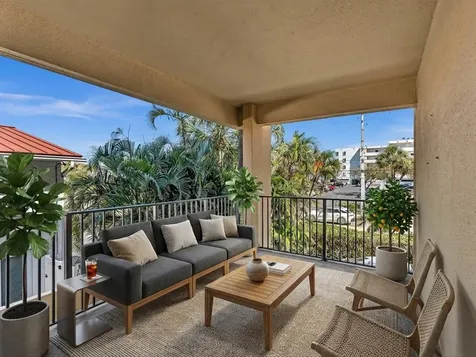 333 SE 20th Avenue Deerfield Beach FL 33441