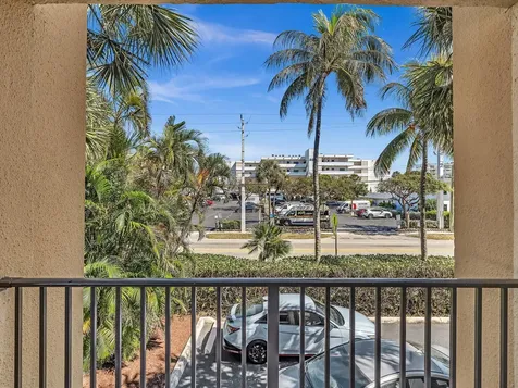 333 SE 20th Avenue Deerfield Beach FL 33441