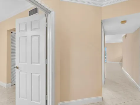 333 SE 20th Avenue Deerfield Beach FL 33441