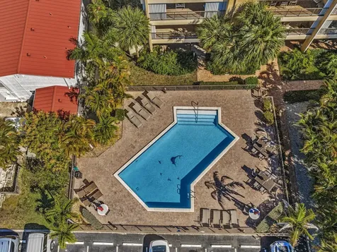 333 SE 20th Avenue Deerfield Beach FL 33441