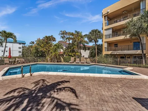 333 SE 20th Avenue Deerfield Beach FL 33441