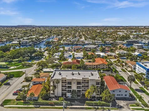 333 SE 20th Avenue Deerfield Beach FL 33441