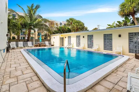 1206 S Lake Drive Lantana FL 33462