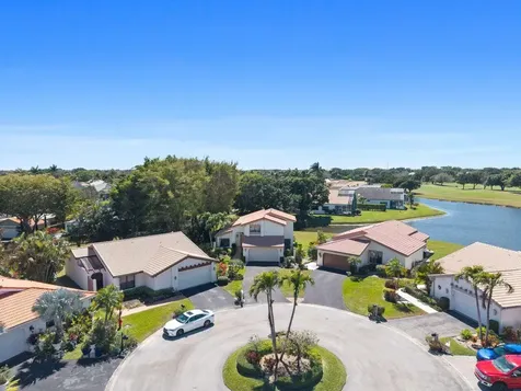 5787 Lakeview Mews Place Boynton Beach FL 33437