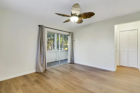 269 Norwich L West Palm Beach FL 33417